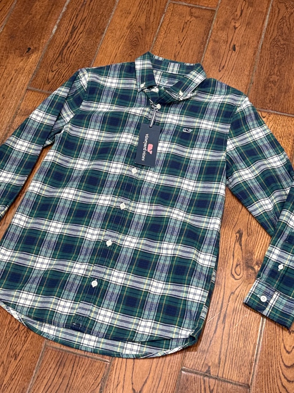 Vineyard Vines youth boys Green and White Plaid Button-Down Shirt New sz M